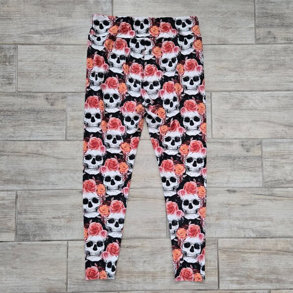 LuLaRoe Skulls and Roses Leggings Women's Yoga Soft Stretch Deadhead 12 to 18 - Picture 2 of 8